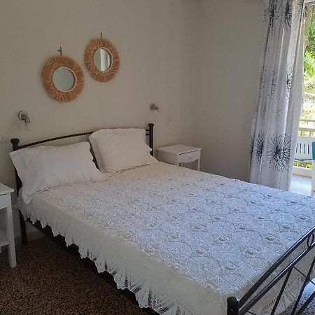 Rois Appartments Poros Town Extérieur photo