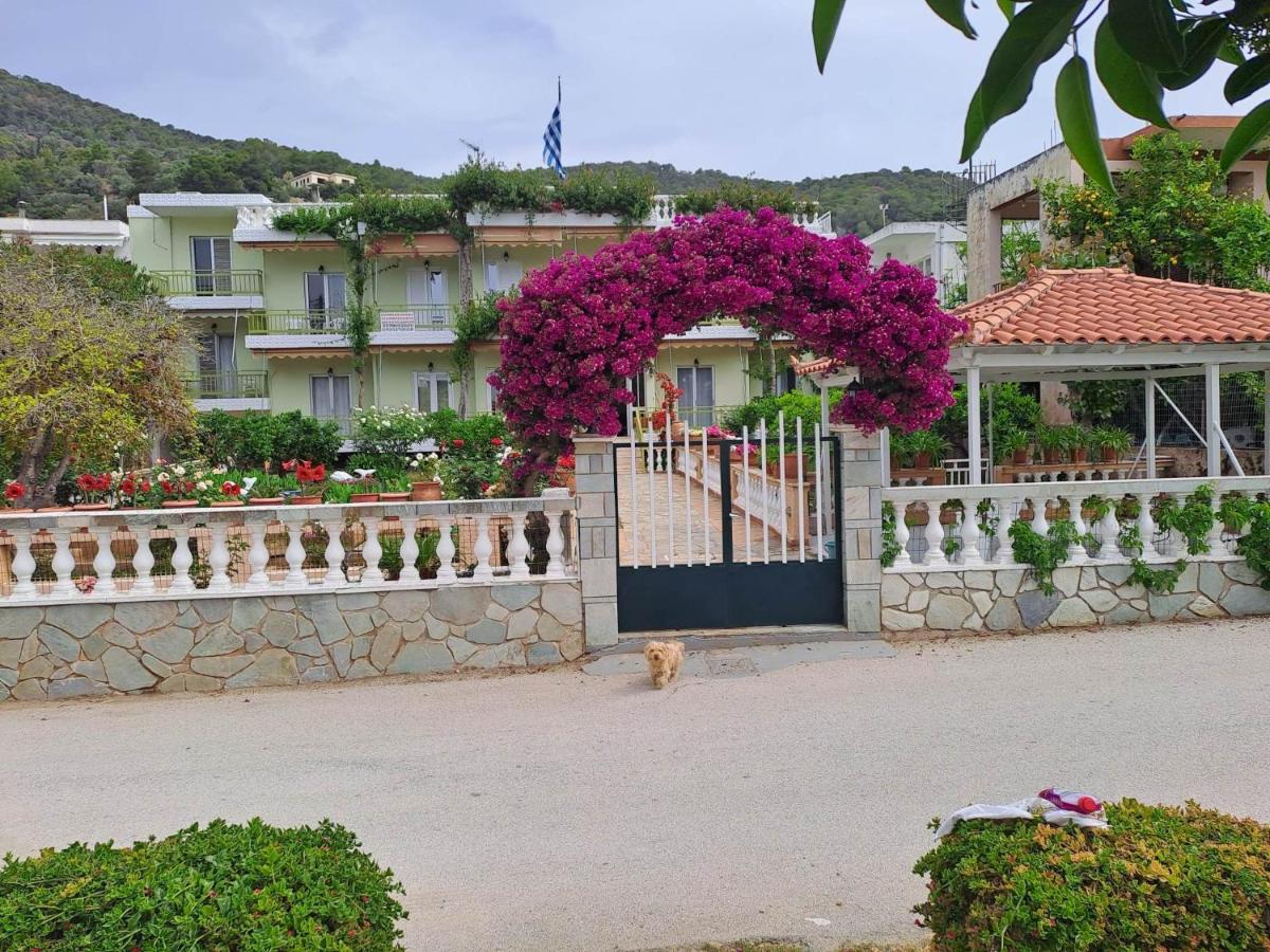 Rois Appartments Poros Town Extérieur photo