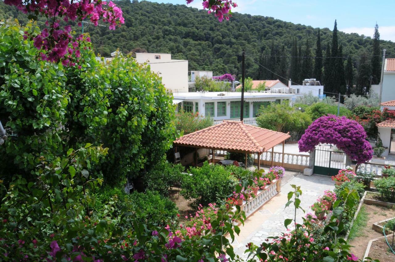 Rois Appartments Poros Town Extérieur photo
