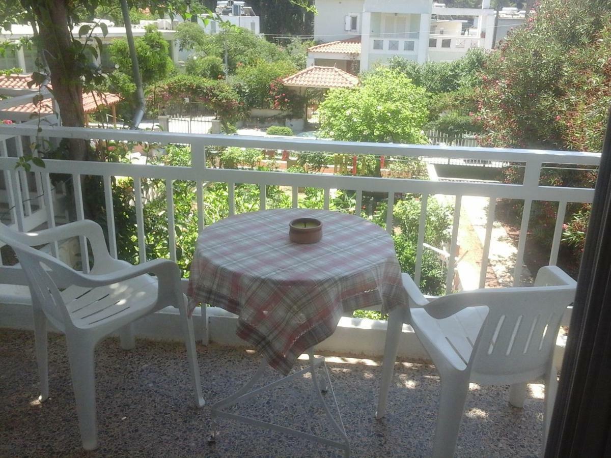 Rois Appartments Poros Town Extérieur photo