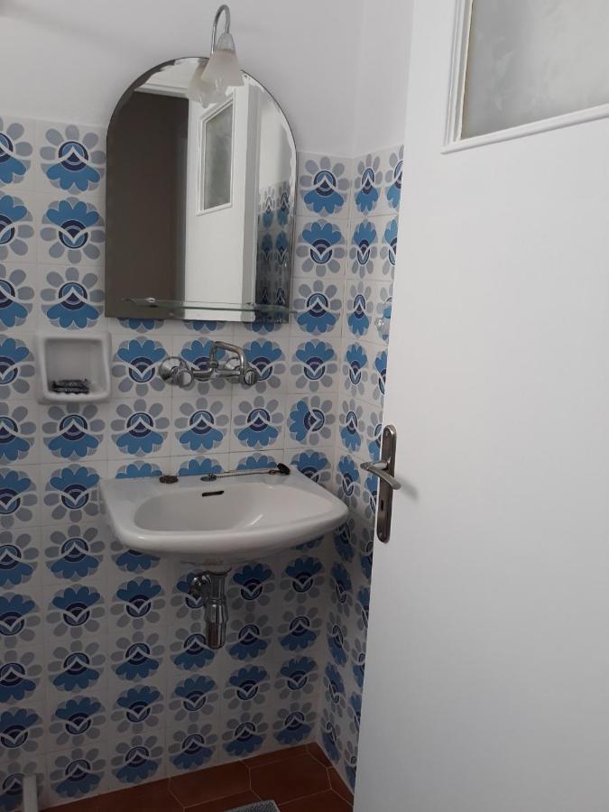 Rois Appartments Poros Town Extérieur photo